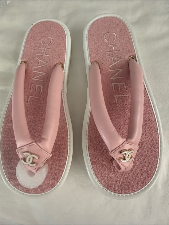 CHANEL Shoes - CHANEL Pink Leather Logo Flip Flop Sandals